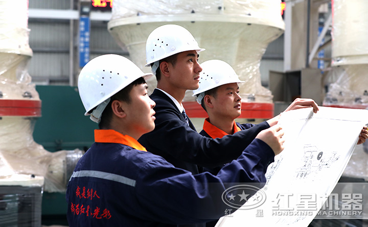 精湛技術(shù)人員現(xiàn)場指導(dǎo)設(shè)備的生產(chǎn)、制造