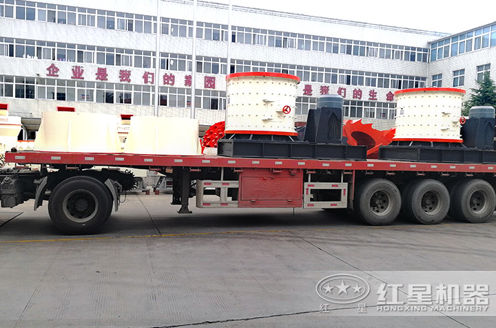 玻璃粉碎設(shè)備廠家發(fā)貨現(xiàn)場(chǎng)，快速投產(chǎn)用戶(hù)生產(chǎn)現(xiàn)場(chǎng)